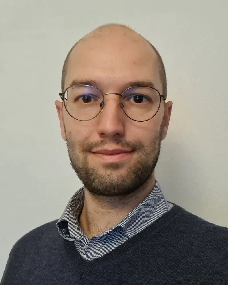 Karlo Bota